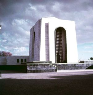 레자 샤의 묘 레이, 테헤란, 이란