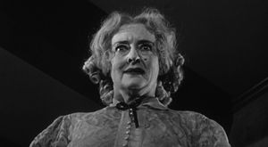 『왓 에버 해펀드 투 베이비 제인?』(1962년)