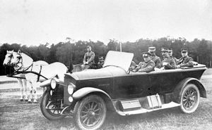 1925년 클라이페다에 있는 리투아니아군 최고 사령관 실베스트라스 주카우스카스