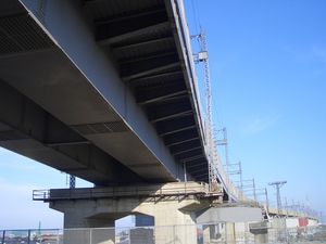 신칸센 고가교(조에쓰 신칸센 회송선·니가타시)