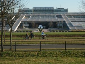 고고트 정원에서 바라본 테크노센터 전경