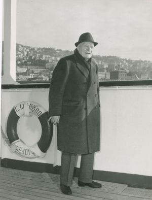 1964년 크리스토포로 콜롬보 호에서 촬영한 시인의 초상화