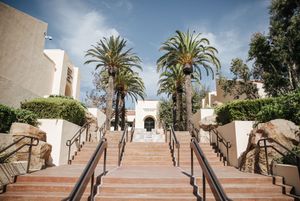 페퍼다인 그라지아디오 경영대학원 정문