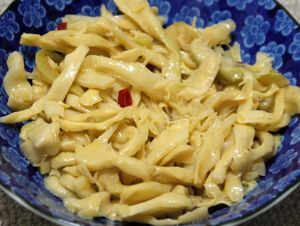 가공된 죽순 요리(호사키 멘마)