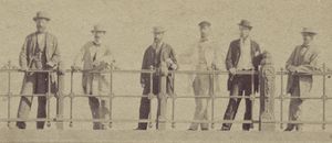 1862년 센트럴 파크 조성팀 (오른쪽부터 올름스테드, 제이콥 웨이 몰드, 이그나츠 안톤 필라트, 캘버트 복스, 조지 워링, 앤드류 해즈웰 그린)