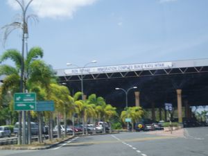 부킷 카유 히탐(Bukit Kayu Hitam)