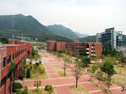 국립창원대학교 공과대학 건물군