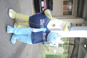 마스코트 "단디"(왼쪽)와 "쎄리"(오른쪽)