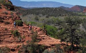 오크 크릭 위에서 남쪽을 바라보며 하이킹