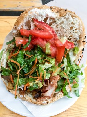 되너 케밥, 원래 터키 요리로 독일에서 인기를 얻었다