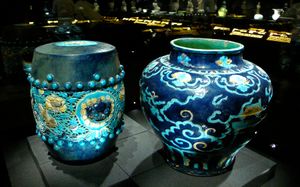 청나라 시대의 청자 두 점