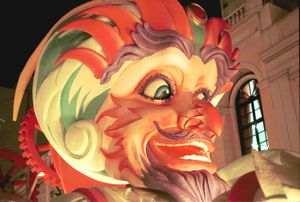 파트라 카니발; "카니발의 왕" 수레.