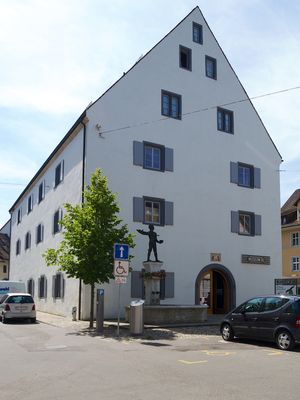 리슈탈 구시가지 중심부에 위치한 바젤-란트샤프트주립 박물관