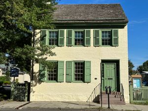 뉴저지주 램버트빌에 있던 마셜 가족의 전 거주지인 제임스 W. 마셜 하우스