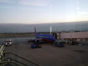 사우스웨스트 항공 제트기 (터미널 B, 18번 게이트 외). 2014년 라스베이거스행