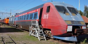 스웨덴 철도 박물관(Swedish Railway Museum)에 보존된 광선철로(Guangshen Railway Company)의 객차 110986 (2012년 9월)