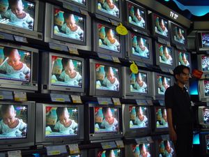 2004년 자카르타의 쇼핑몰 내 가전제품 매장