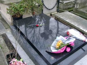 파리 몽마르트 묘지의 트뤼포 묘