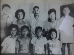 1967년 중국계 인도네시아인 후베이성 출신 가족 사진