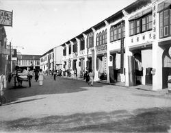 1925년 북수마트라 메단의 차이나타운; 이 도시는 수마트라에서 가장 많은 중국계 인구를 보유하고 있으며 자카르타 다음으로 전국에서 두 번째로 많은 중국계 인구를 보유하고 있다.