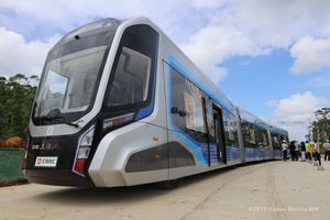 누산타라 자율 주행 트램 도시 대중교통