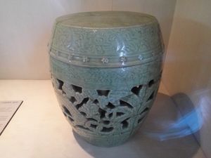 아체에서 발견된 14세기 원-명 시대 도자기 정원 의자