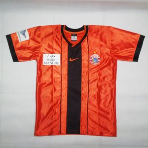 2000년 시즌에 사용된 주황색 페르시자 홈 유니폼