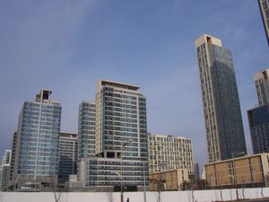 더샵 퍼스트월드 (오른쪽)