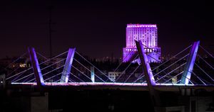 암만의 랜드마크 중 하나로 여겨지는 압둔 다리