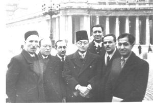 1943년 로마에 있는 부르기바와 그의 동료 수감자들