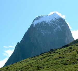 그린란드(Greenland) 타세르미우트(Tasermiut)에 있는 케틸(Ketil) 산의 서쪽 면