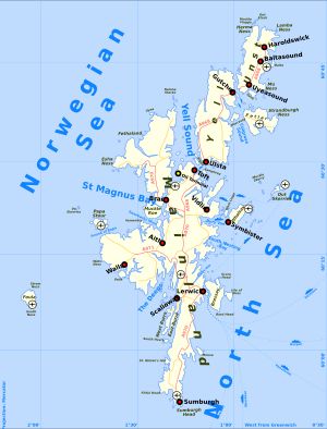 셰틀랜드 제도의 지도. 주요 섬들은 남북으로 연결되어 있으며, 북쪽으로는 노르웨이해, 동쪽과 남쪽으로는 북해와 접해있다.