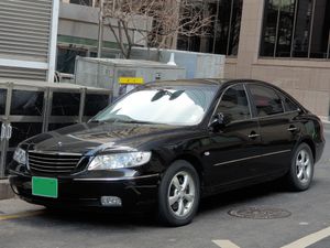 현대 그랜저 (전기형) 정측면