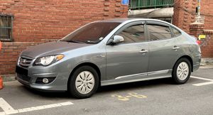 현대 아반떼 LPi 하이브리드 정측면