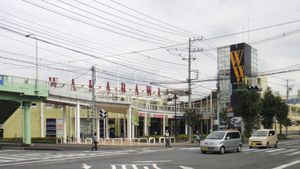 와카바역 앞 와카바 워크 쇼핑 센터