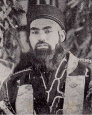 아이누인은 현대 집단 중에서 조몬계통의 유전적 기원을 가장 많이 보이는 집단 중 하나이다.