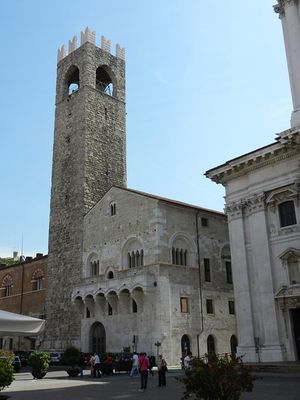 팔라초 브로레토(Palazzo Broletto), 브레시아 현(Provincia di Brescia)청과 브레시아 현청 소재지