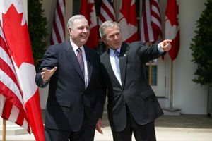 2004년 4월 30일, 미국 대통령 조지 W. 부시와 함께한 마틴