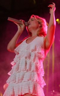 2004년 9월 공연 중인 라임스