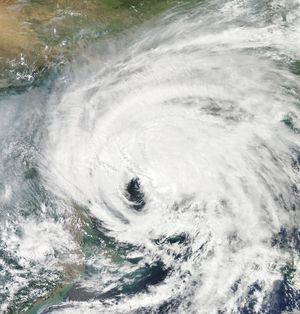 황해에서 북상 중인 태풍 볼라벤 (8월 28일)