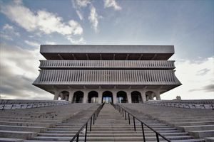 엠파이어 스테이트 플라자의 문화교육센터(뉴욕주립박물관, 뉴욕주립도서관, 뉴욕주립기록보관소)