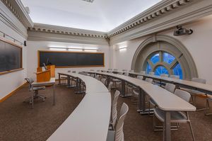 콜게이트 대학교 라스롭 홀의 강의실