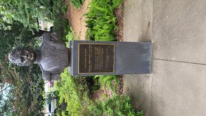 텍사스주 휴스턴에 있는 베르나르도 오이긴스 흉상