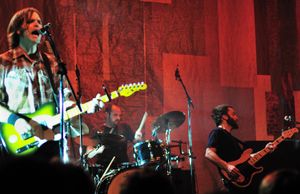 2008년 공연 중인 데스 캡 포 큐티