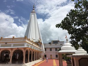 몸바사 힌두 연합의 몸바사 시바 사원(Lord Shiva Temple)
