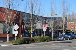 12번가에서 본 리 센터