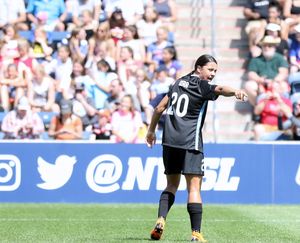 2018년 시카고 레드 스타스 소속으로 경기 중인 샘 커