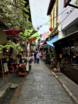 첩의 골목(Concubine Lane), 도시의 문화 및 요식 중심지 중 하나