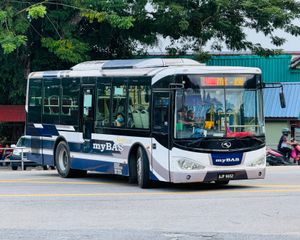 페락트랜짓(PerakTransit)이 운영하는 이포의 버스