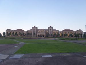 조호르주 코타 이스칸다르(Kota Iskandar)에 있는 다토 자파르 무하마드 빌딩(Dato' Jaafar Muhammad Building). 조호르주 주지사 사무실이 위치해 있다.